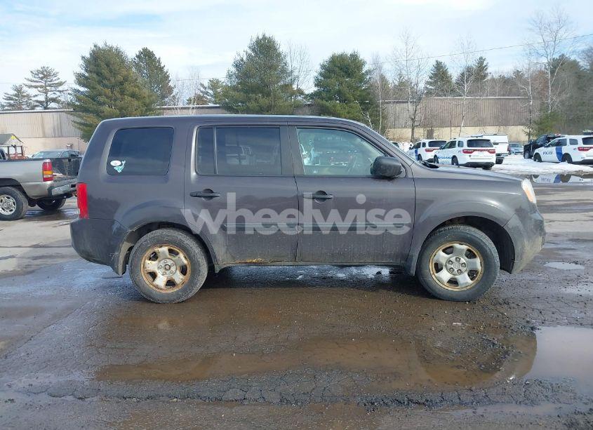 Photo 13 of 2012 Honda Pilot LX (VIN 5FNYF4H29CB005976)
