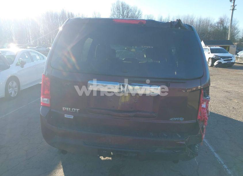 Photo 16 of 2015 Honda Pilot LX (VIN 5FNYF4H29FB052414)
