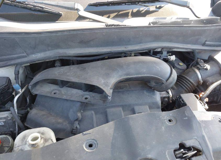 Photo 10 of 2010 Honda Pilot LX (VIN 5FNYF4H2XAB032021)