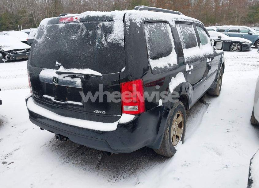 Photo 4 of 2011 Honda Pilot LX (VIN 5FNYF4H2XBB025569)