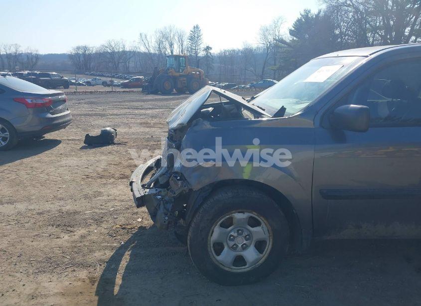 Photo 17 of 2011 Honda Pilot LX (VIN 5FNYF4H2XBB064209)