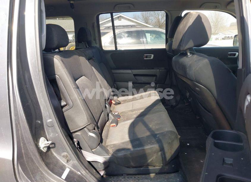 Photo 8 of 2011 Honda Pilot LX (VIN 5FNYF4H2XBB064209)