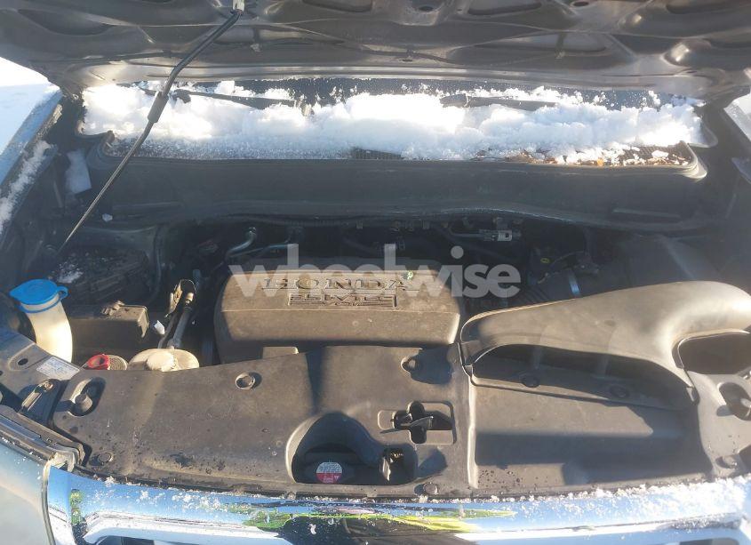 Photo 10 of 2011 Honda Pilot LX (VIN 5FNYF4H2XBB103767)