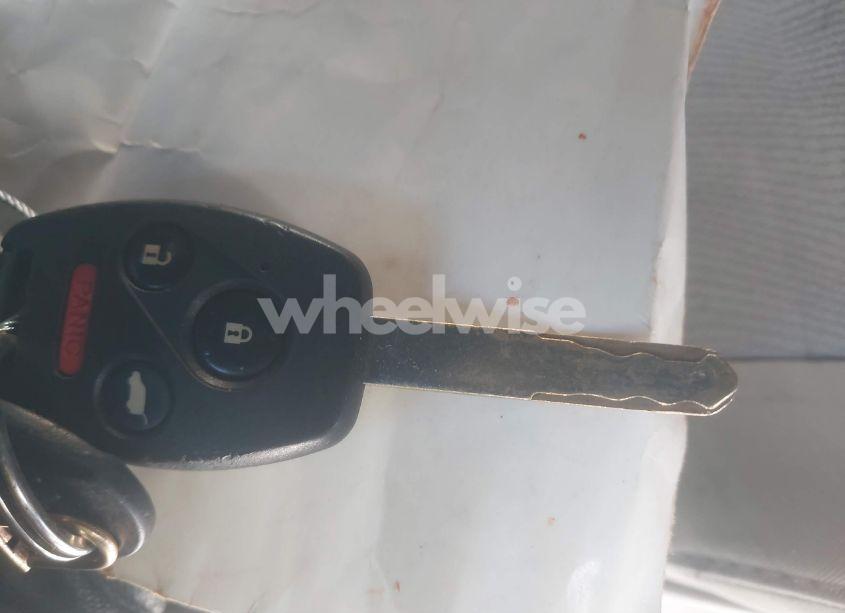 Photo 11 of 2011 Honda Pilot LX (VIN 5FNYF4H2XBB103767)