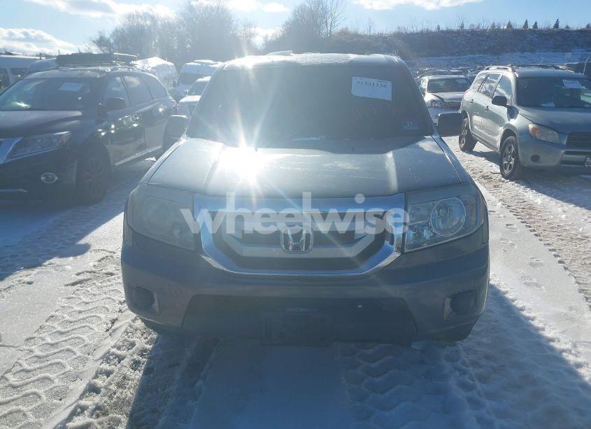 Photo 12 of 2011 Honda Pilot LX (VIN 5FNYF4H2XBB103767)