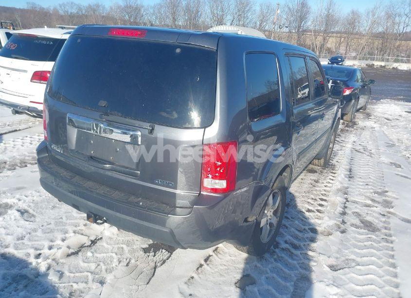 Photo 4 of 2011 Honda Pilot LX (VIN 5FNYF4H2XBB103767)