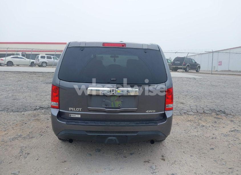 Photo 16 of 2014 Honda Pilot LX (VIN 5FNYF4H2XEB004614)