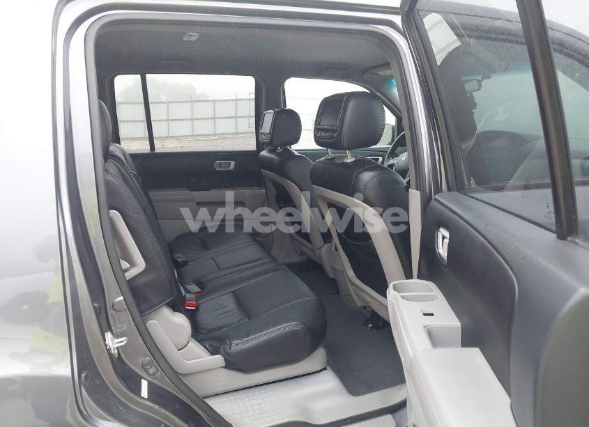 Photo 8 of 2014 Honda Pilot LX (VIN 5FNYF4H2XEB004614)