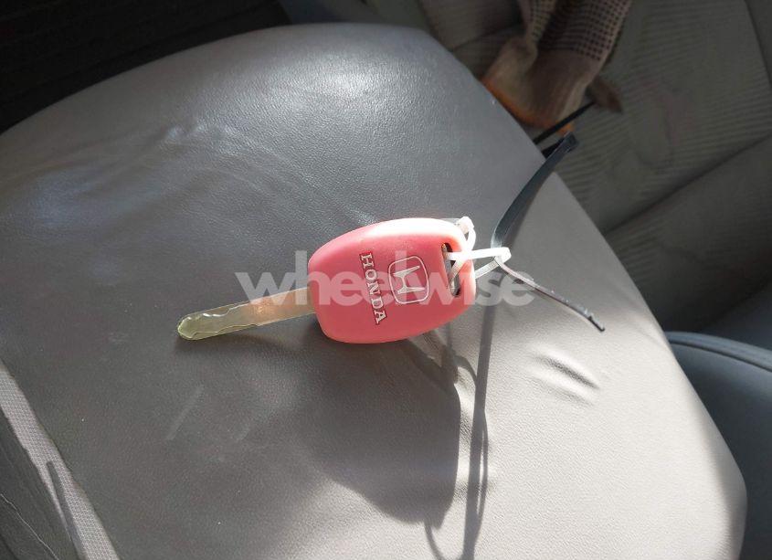 Photo 11 of 2015 Honda Pilot LX (VIN 5FNYF4H2XFB013573)