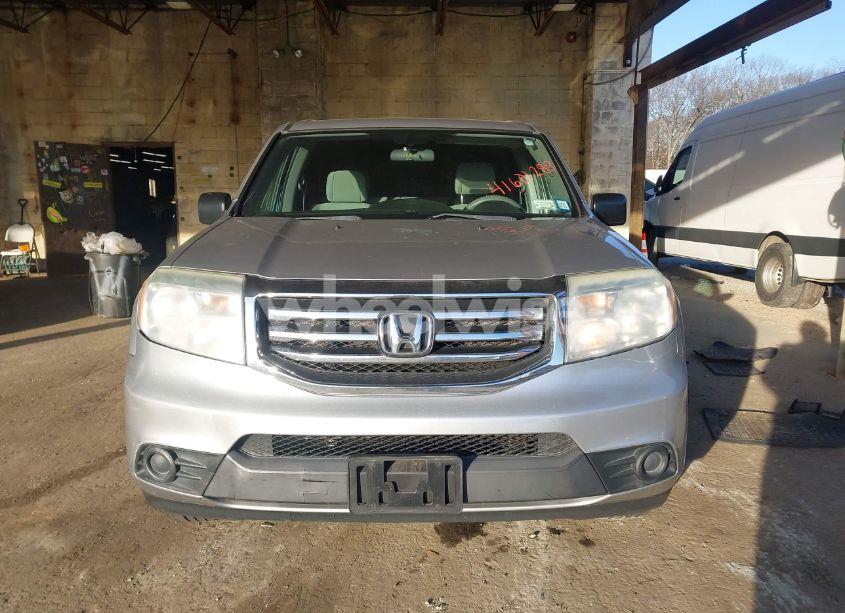 Photo 13 of 2015 Honda Pilot LX (VIN 5FNYF4H2XFB013573)