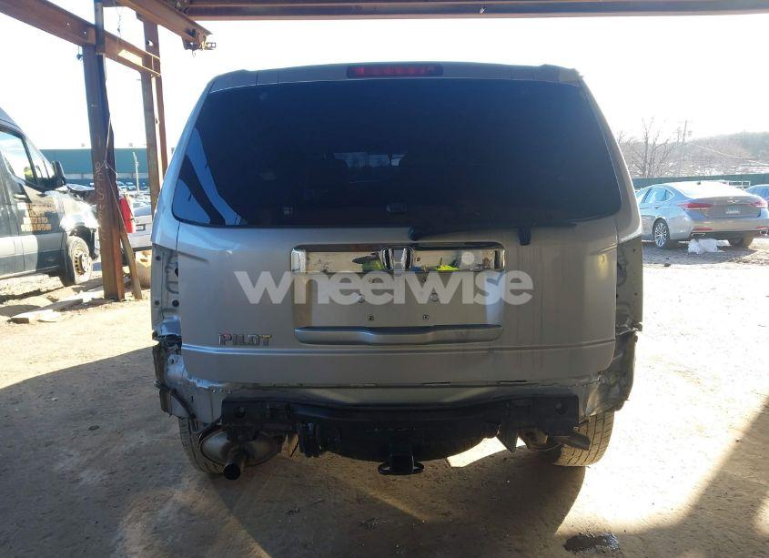 Photo 6 of 2015 Honda Pilot LX (VIN 5FNYF4H2XFB013573)