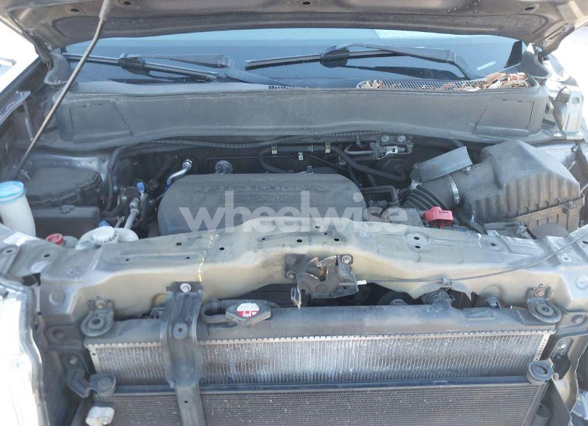 Photo 10 of 2015 Honda Pilot LX (VIN 5FNYF4H2XFB016635)