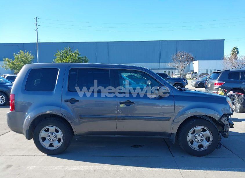 Photo 14 of 2015 Honda Pilot LX (VIN 5FNYF4H2XFB016635)