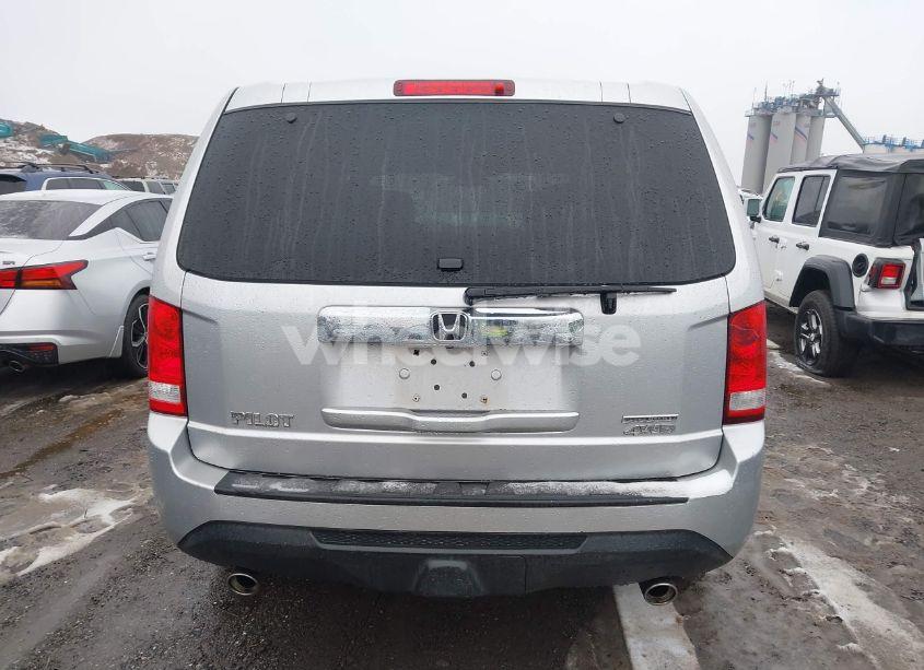 Photo 16 of 2015 Honda Pilot SE (VIN 5FNYF4H30FB054237)