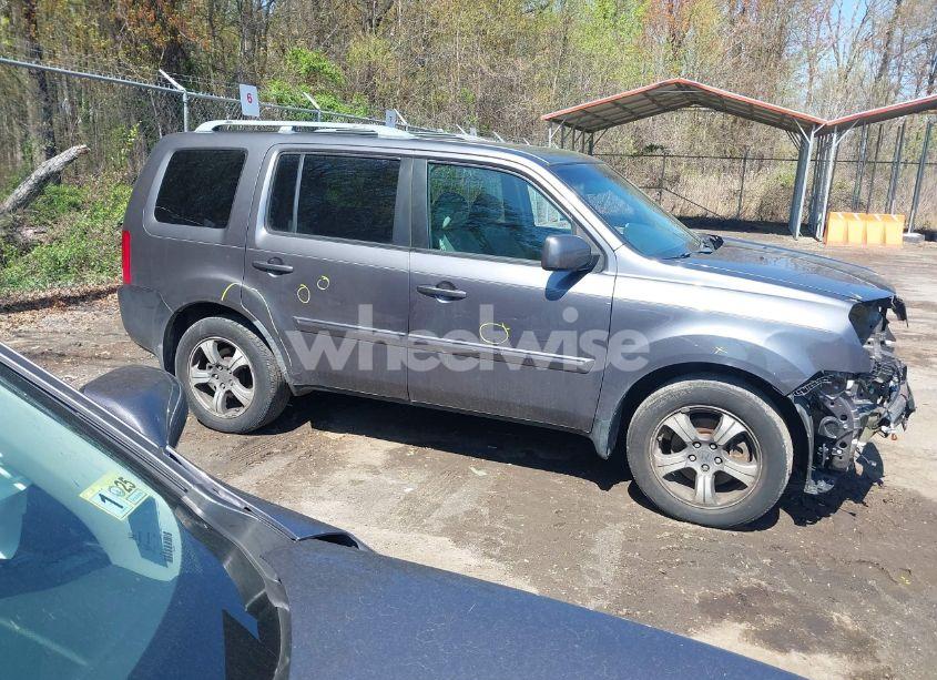 Photo 13 of 2015 Honda Pilot SE (VIN 5FNYF4H32FB032255)