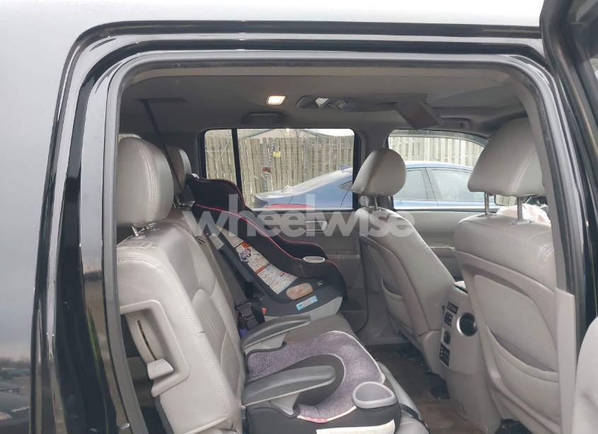 Photo 8 of 2015 Honda Pilot SE (VIN 5FNYF4H32FB046432)