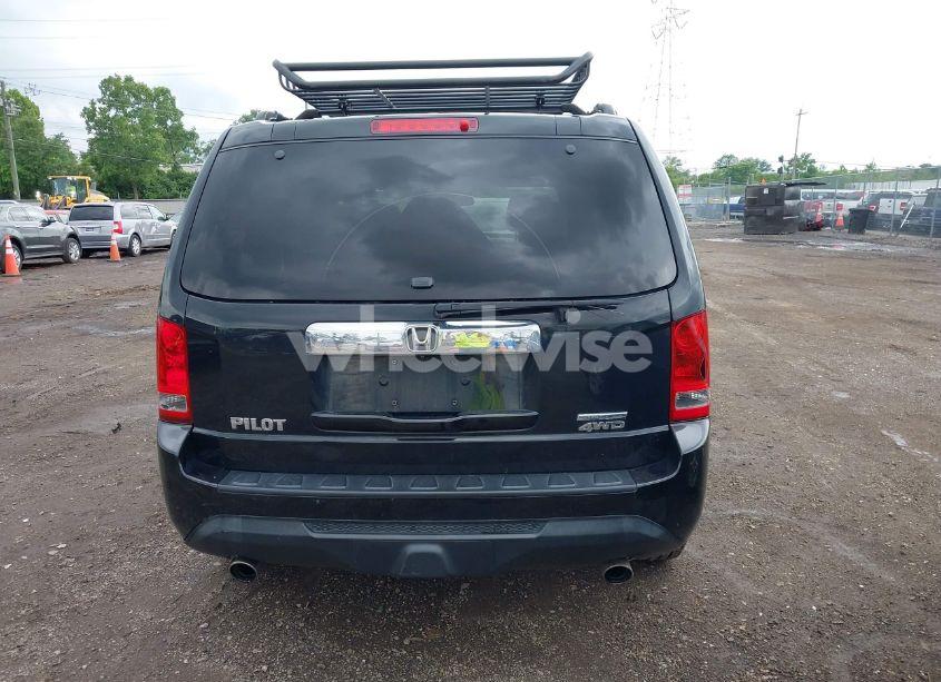Photo 16 of 2015 Honda Pilot SE (VIN 5FNYF4H34FB076354)