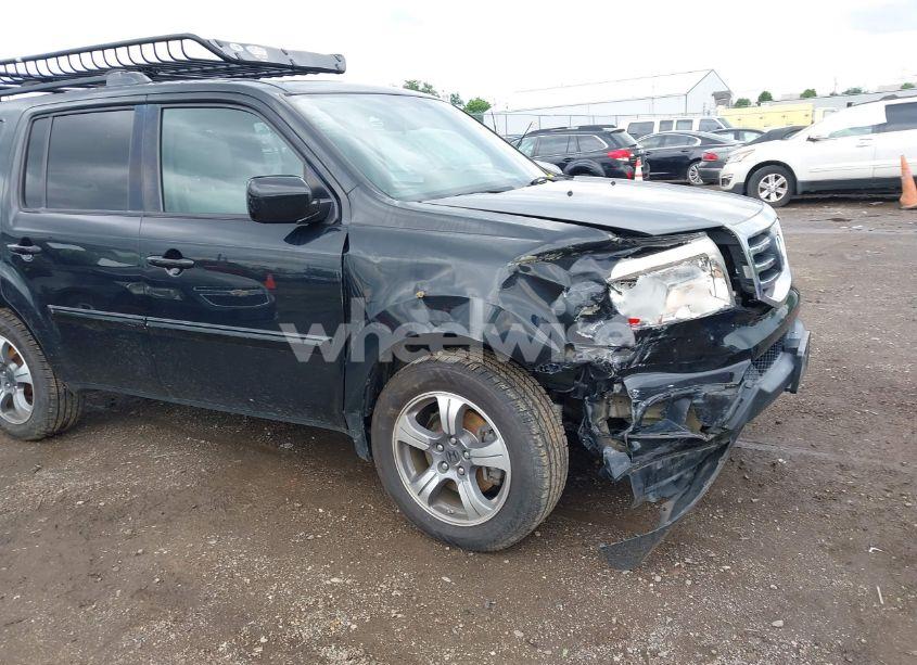 Photo 6 of 2015 Honda Pilot SE (VIN 5FNYF4H34FB076354)