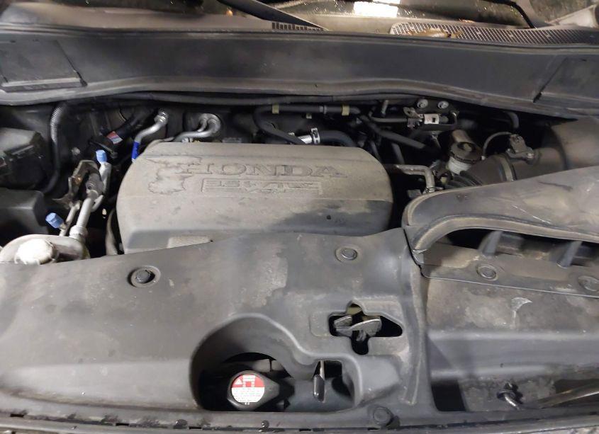 Photo 10 of 2015 Honda Pilot SE (VIN 5FNYF4H35FB046408)