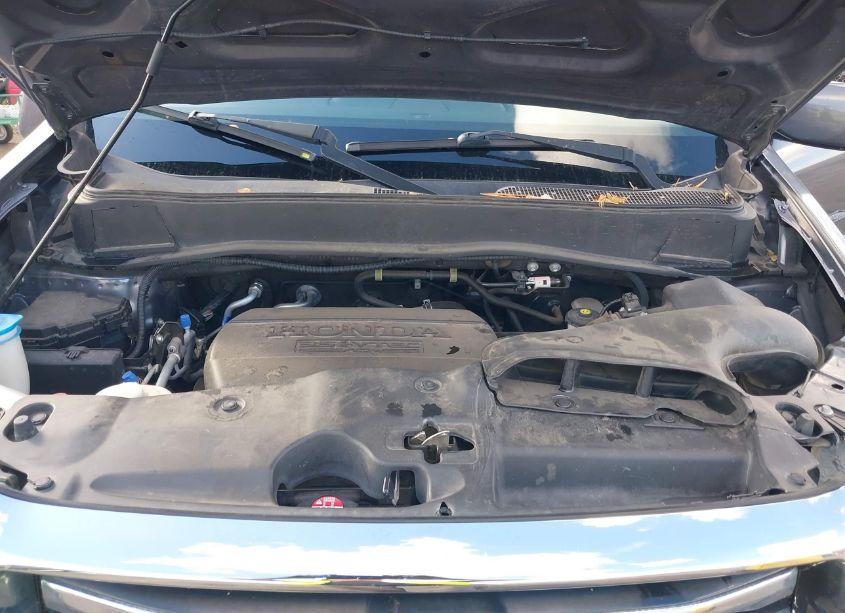 Photo 10 of 2015 Honda Pilot SE (VIN 5FNYF4H35FB074886)