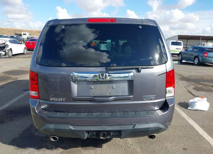 Photo 16 of 2015 Honda Pilot SE (VIN 5FNYF4H35FB074886)