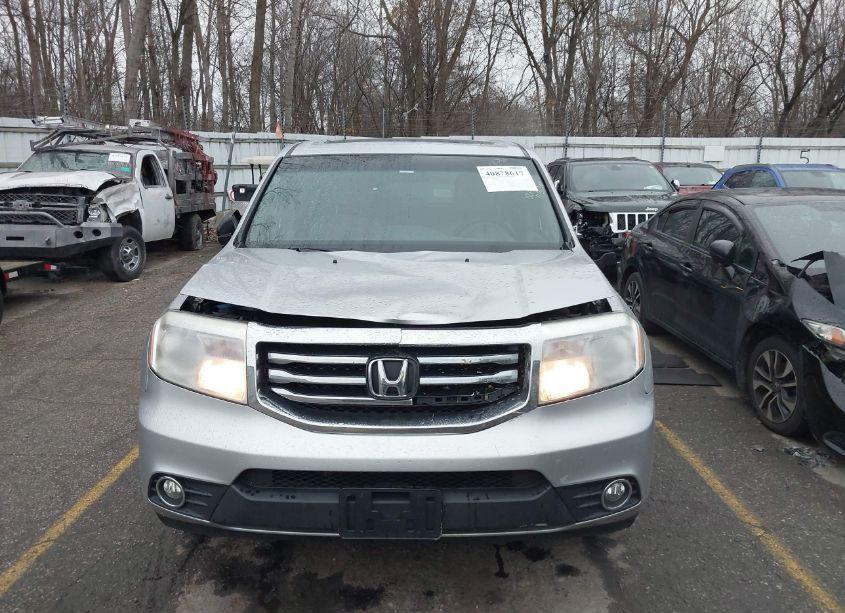 Photo 12 of 2015 Honda Pilot SE (VIN 5FNYF4H35FB074936)