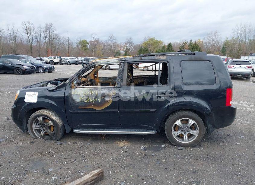 Photo 14 of 2015 Honda Pilot SE (VIN 5FNYF4H38FB074459)
