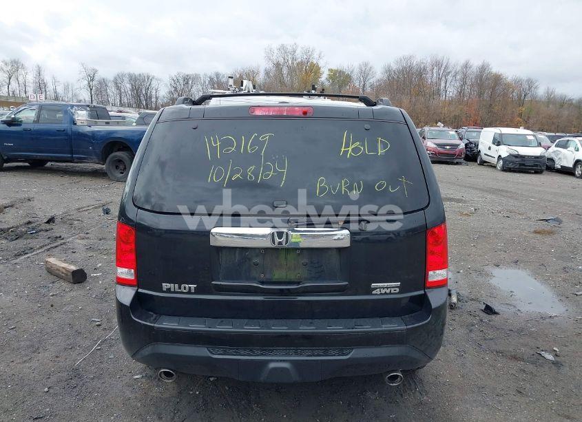 Photo 16 of 2015 Honda Pilot SE (VIN 5FNYF4H38FB074459)