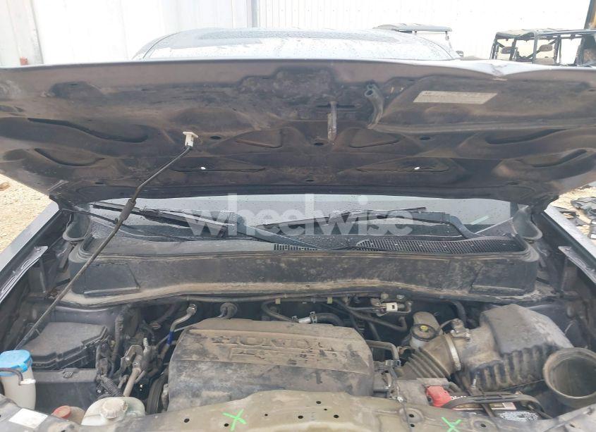 Photo 10 of 2015 Honda Pilot SE (VIN 5FNYF4H39FB055130)