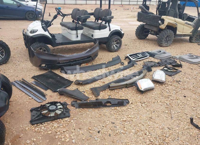 Photo 12 of 2015 Honda Pilot SE (VIN 5FNYF4H39FB055130)