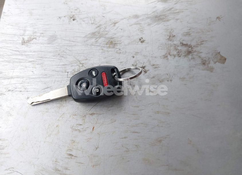 Photo 11 of 2011 Honda Pilot EX (VIN 5FNYF4H40BB047999)