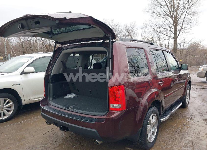 Photo 3 of 2011 Honda Pilot EX (VIN 5FNYF4H40BB047999)