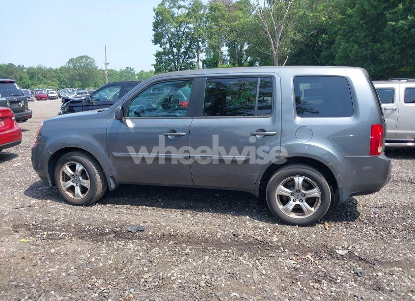 Photo 14 of 2012 Honda Pilot EX (VIN 5FNYF4H40CB017922)