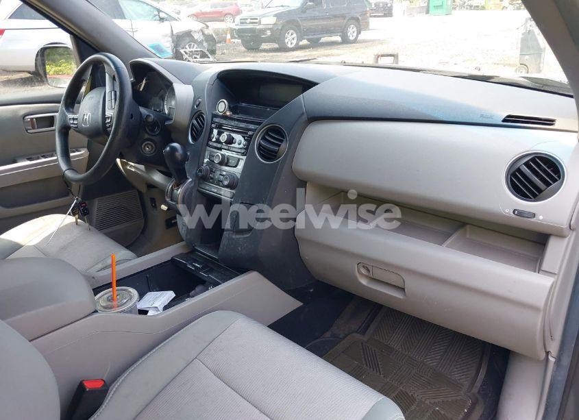 Photo 5 of 2012 Honda Pilot EX (VIN 5FNYF4H40CB017922)