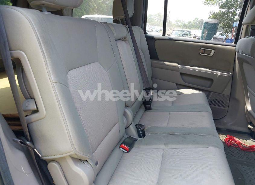 Photo 8 of 2012 Honda Pilot EX (VIN 5FNYF4H40CB017922)