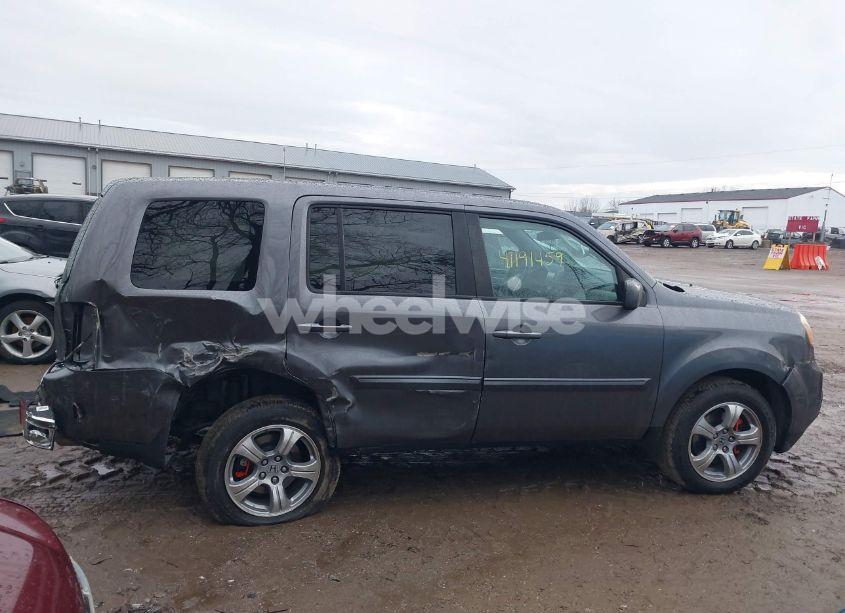 Photo 12 of 2014 Honda Pilot EX (VIN 5FNYF4H41EB010092)