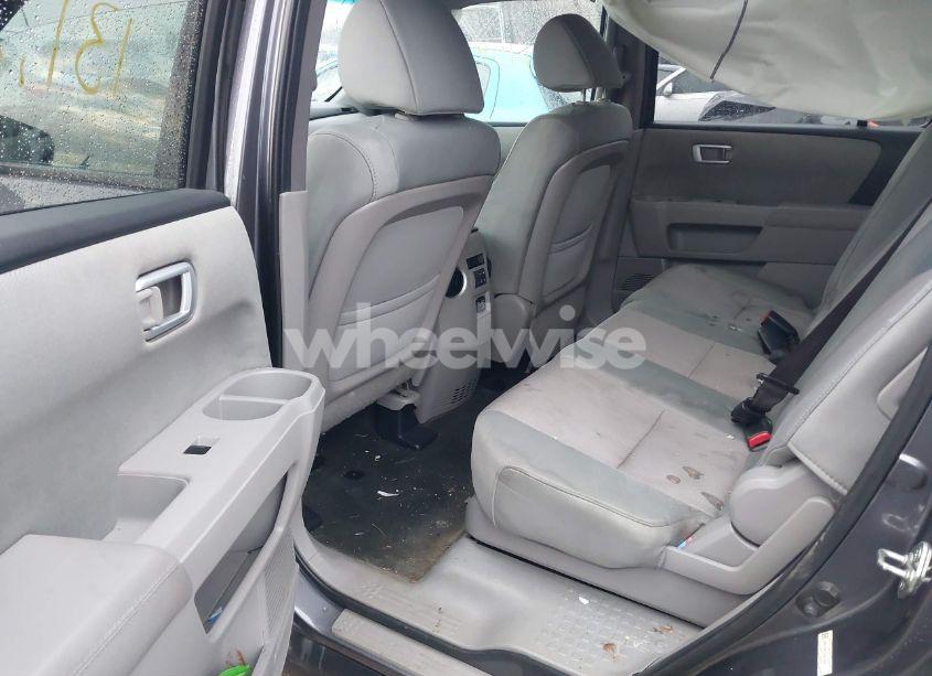 Photo 8 of 2014 Honda Pilot EX (VIN 5FNYF4H41EB010092)