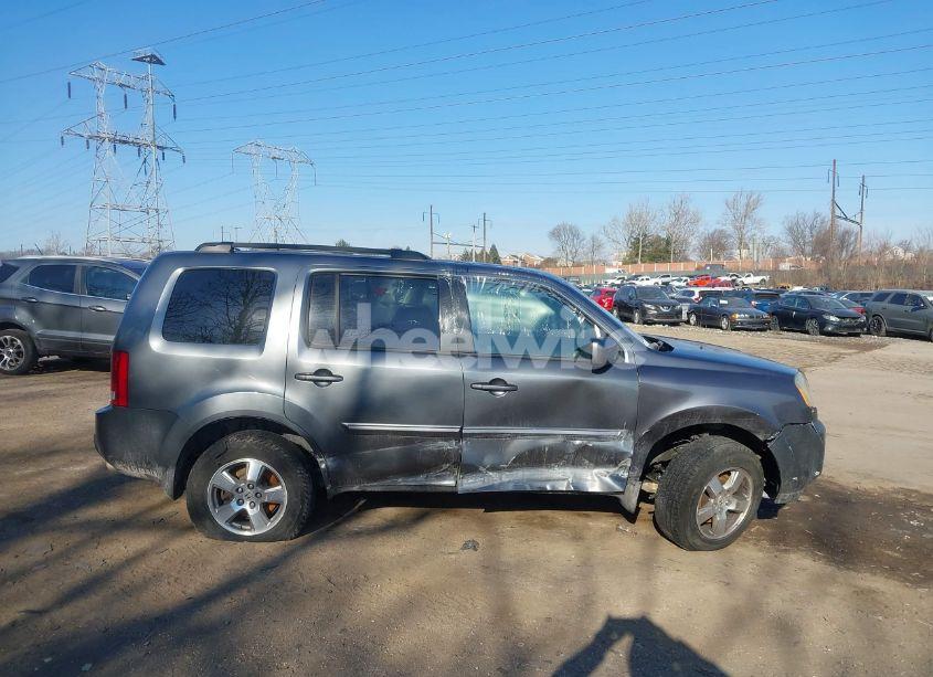 Photo 13 of 2010 Honda Pilot EX (VIN 5FNYF4H42AB018597)