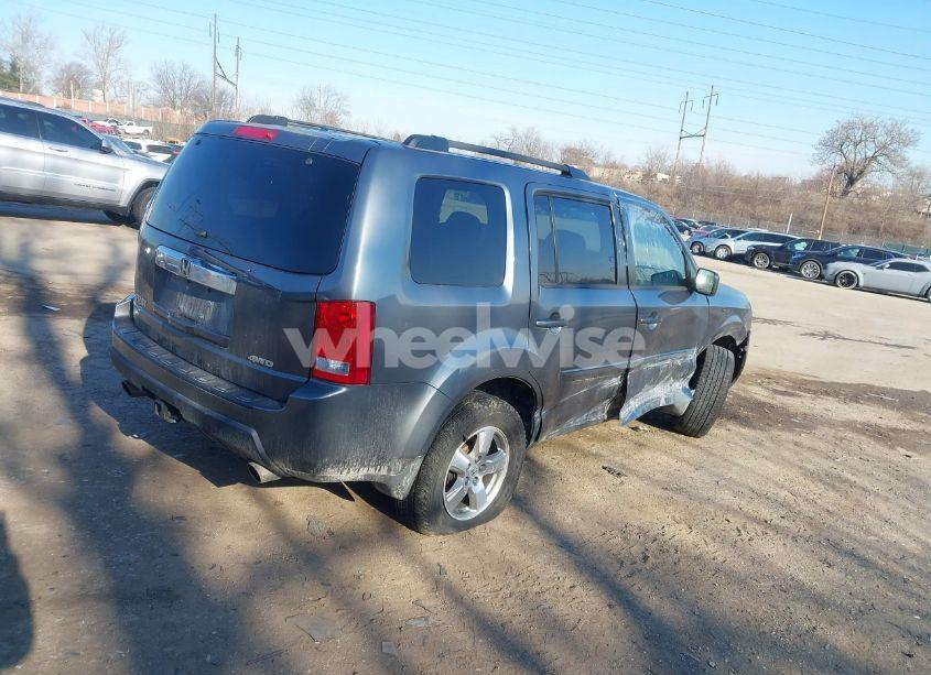 Photo 4 of 2010 Honda Pilot EX (VIN 5FNYF4H42AB018597)
