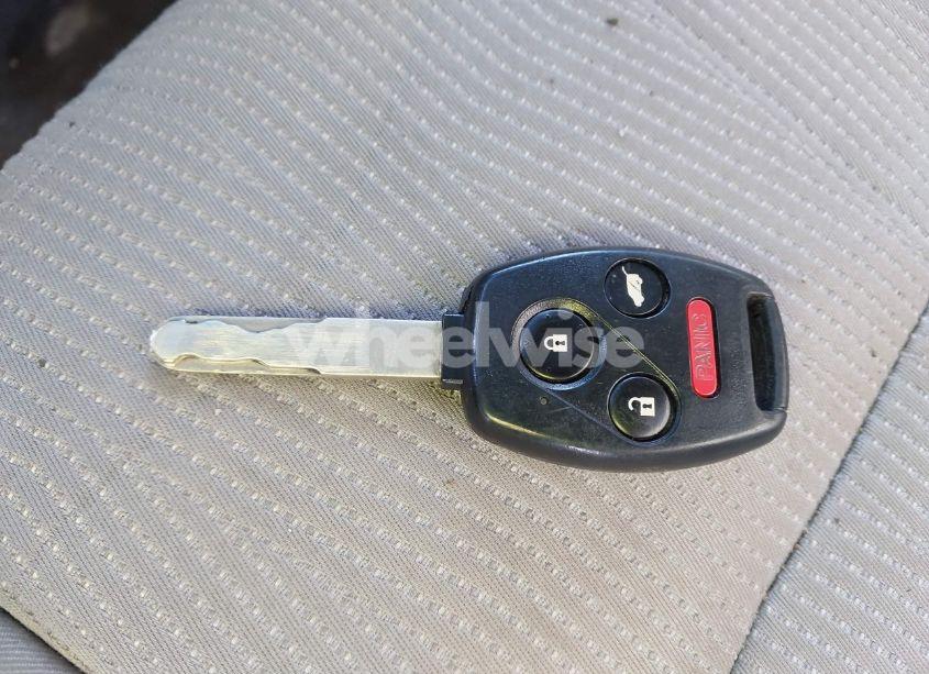 Photo 11 of 2011 Honda Pilot EX (VIN 5FNYF4H42BB074895)