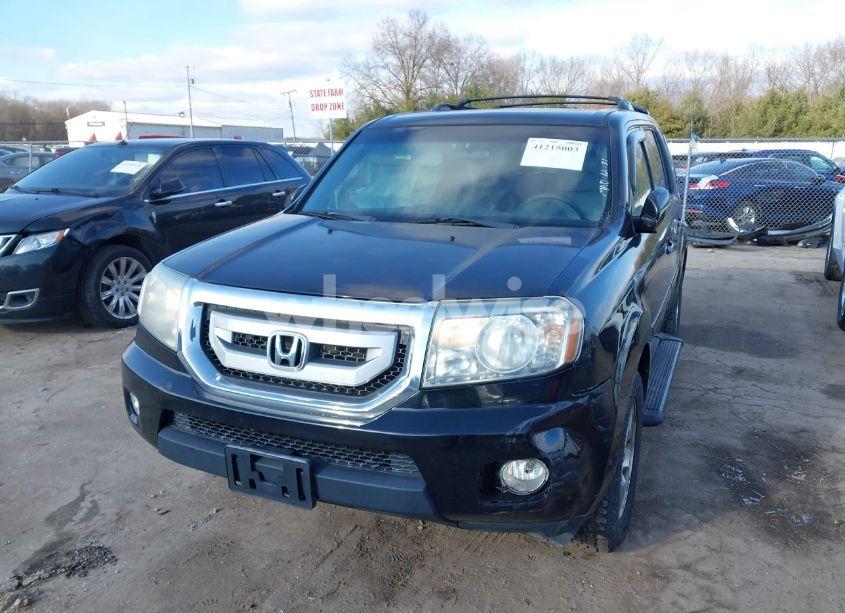 Photo 2 of 2011 Honda Pilot EX (VIN 5FNYF4H42BB074895)