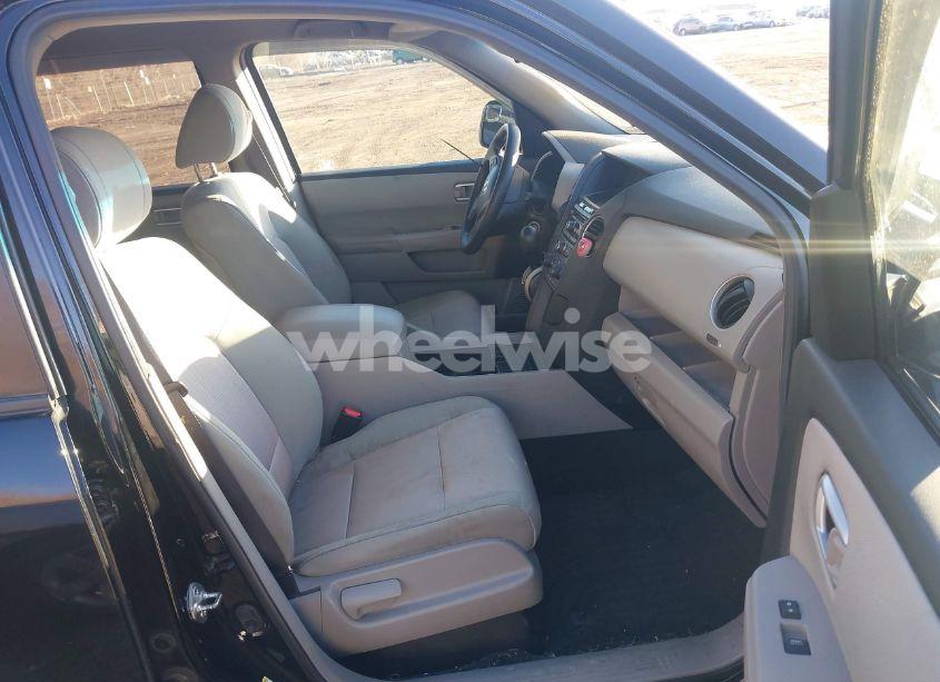 Photo 5 of 2012 Honda Pilot EX (VIN 5FNYF4H42CB009000)