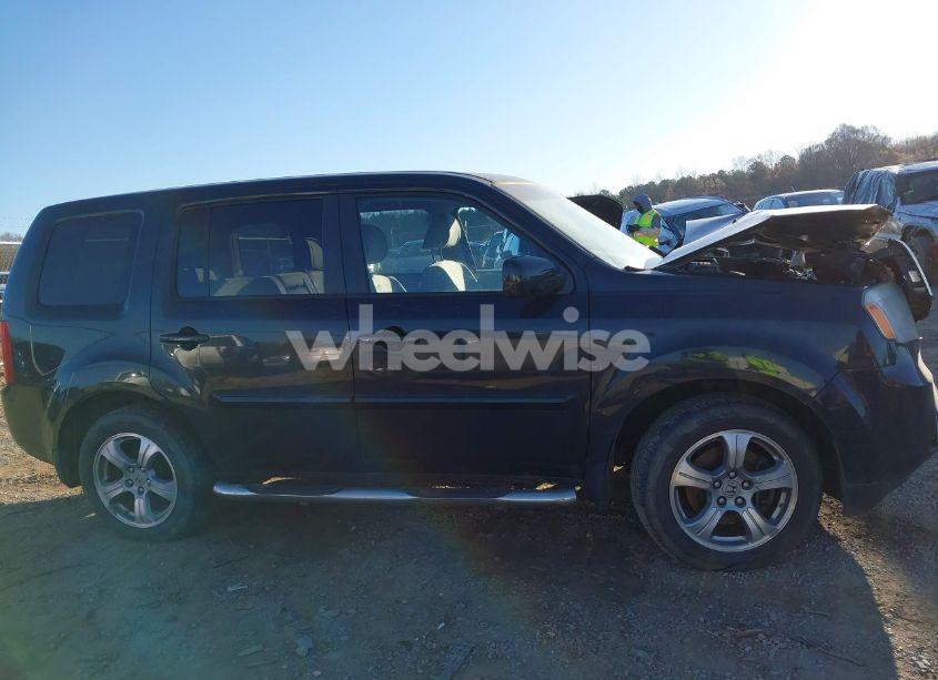 Photo 13 of 2015 Honda Pilot EX (VIN 5FNYF4H42FB025153)