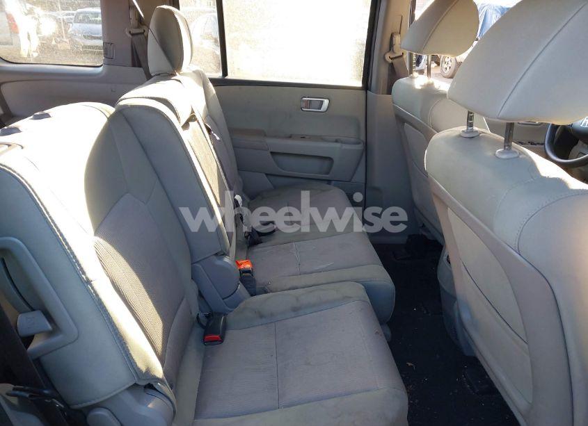 Photo 8 of 2015 Honda Pilot EX (VIN 5FNYF4H42FB025153)
