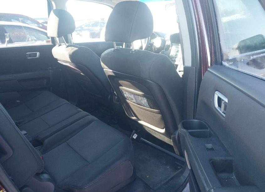 Photo 8 of 2011 Honda Pilot EX (VIN 5FNYF4H43BB024037)