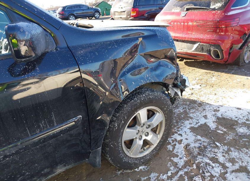 Photo 17 of 2011 Honda Pilot EX (VIN 5FNYF4H43BB037564)