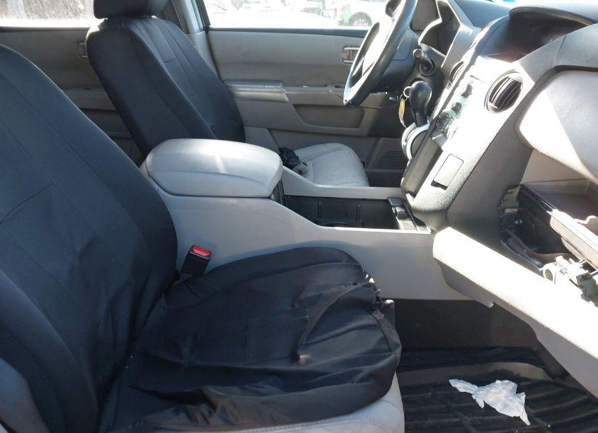 Photo 5 of 2011 Honda Pilot EX (VIN 5FNYF4H43BB037564)