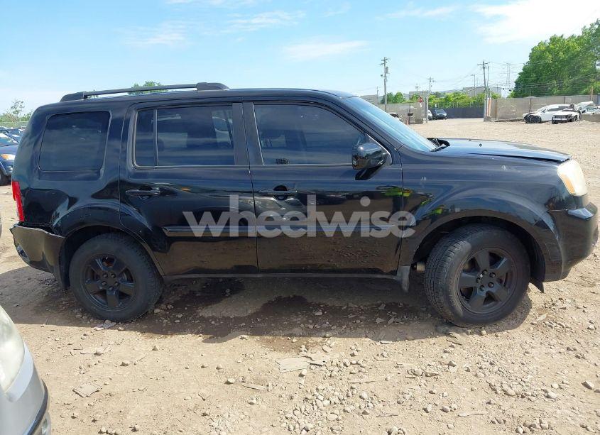Photo 13 of 2011 Honda Pilot EX (VIN 5FNYF4H43BB072993)