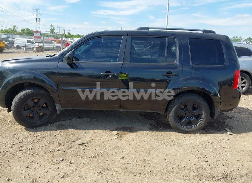 Photo 14 of 2011 Honda Pilot EX (VIN 5FNYF4H43BB072993)