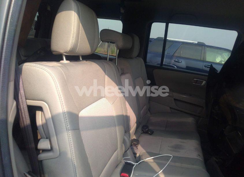 Photo 8 of 2013 Honda Pilot EX (VIN 5FNYF4H43DB009251)